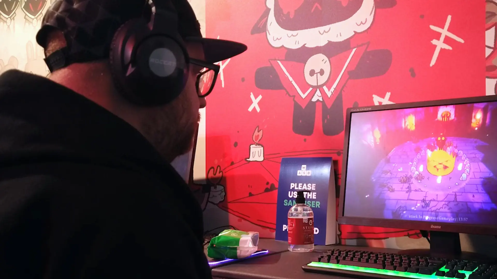 A picture of me playing Cult of the Lamb at WASD LIVE April 2022