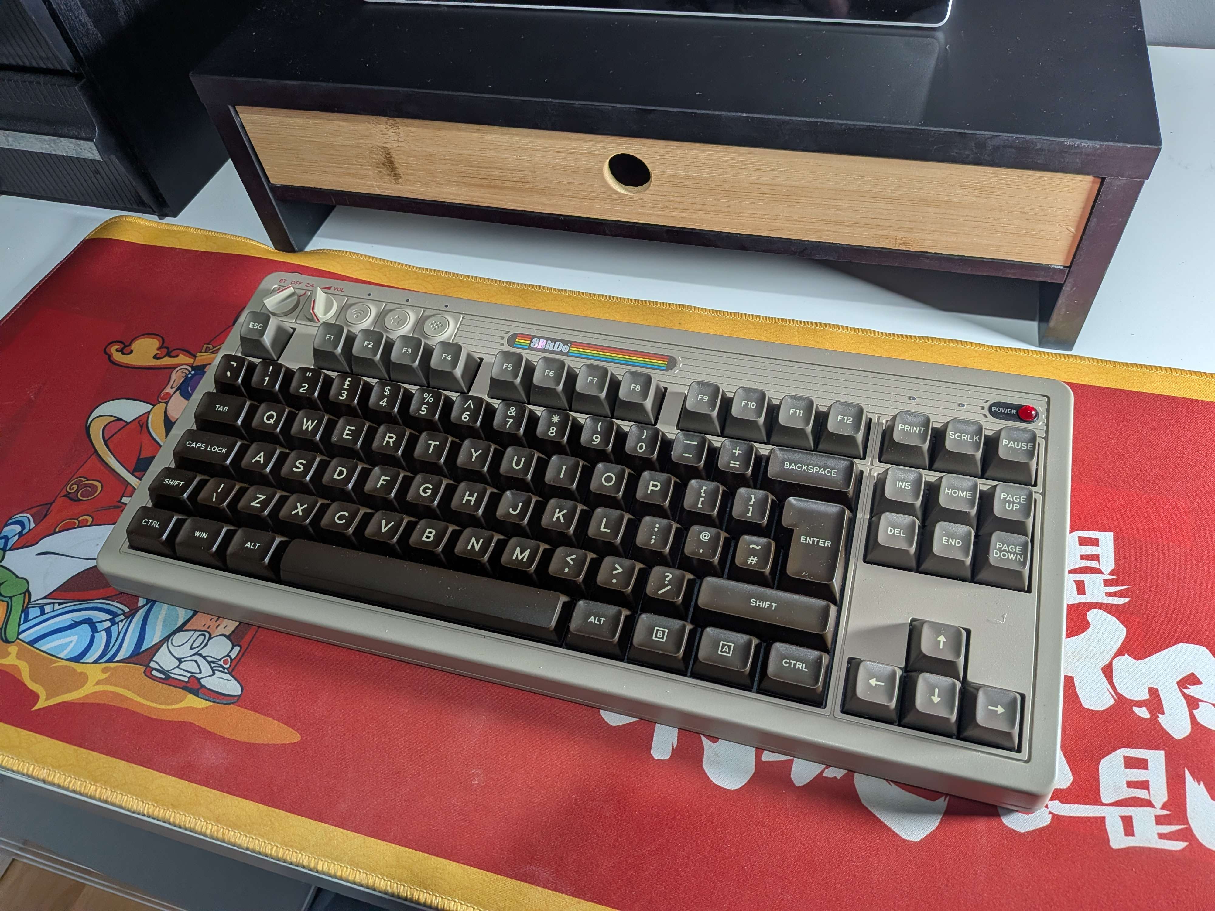 8BitDo Retro Mechanical Keyboard – C64 Edition – The Review